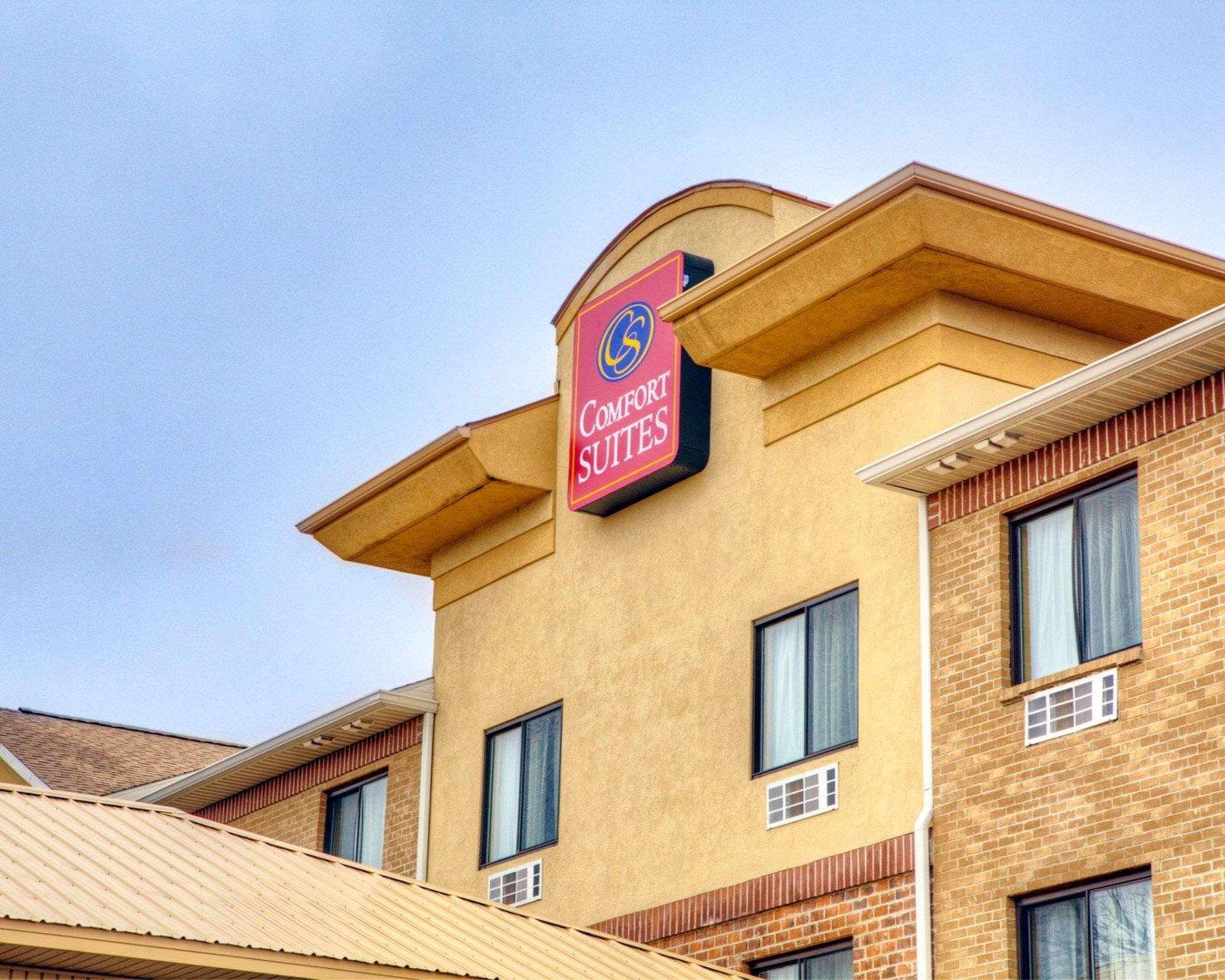 Comfort Suites Plymouth Near Us-30 Exterior photo